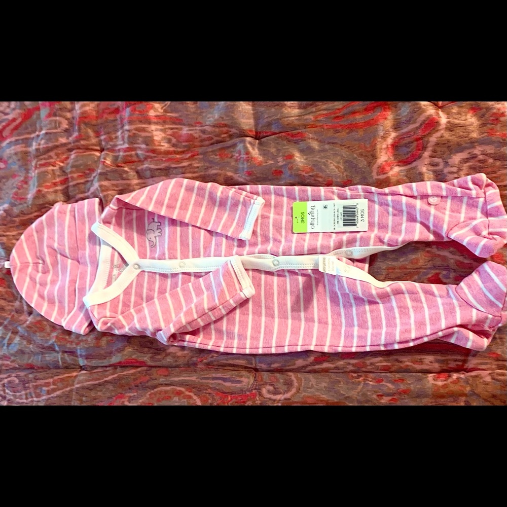 Offspring One piece w matching hat, 3 mos., NWT